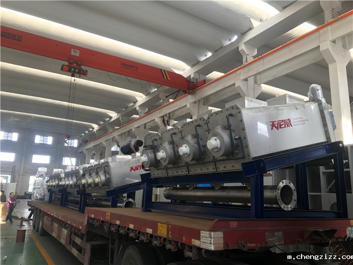 米兰体育官方下载入口app装配及发货现场